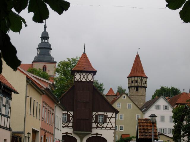 Teilansicht zur Kirchenburg in Oelheim