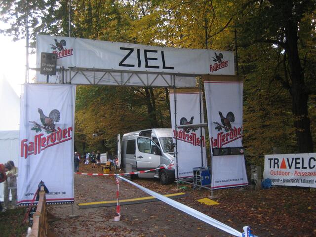 Zieleinlauf, hier wollen wir alle durch