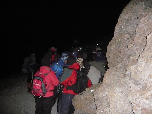 Aufstieg in der Nacht zum Gipfel