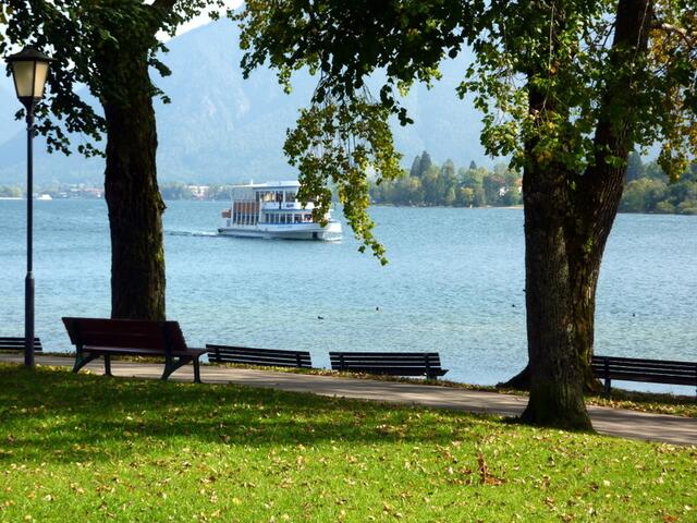 Ein Schiff wird kommen . . .