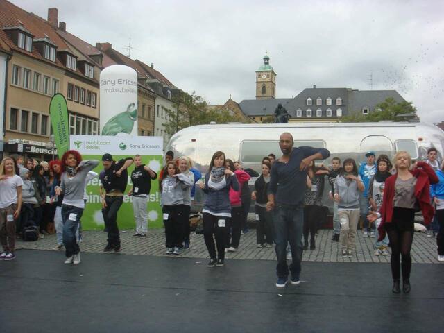 Gruppenlernen ( links im Bils Patricia und Michaela) | Foto: Dee´s Dance Club