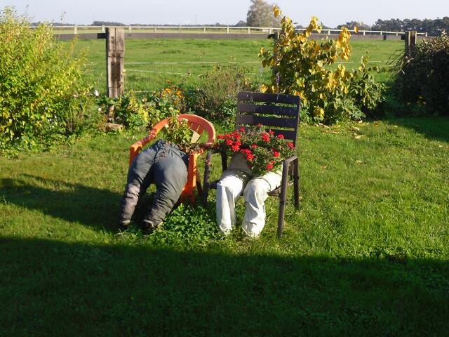 . . . in einem Vorgarten in Otze, Idylle . . .