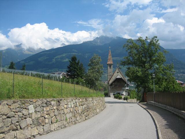 Kirche im Dorf Tirol