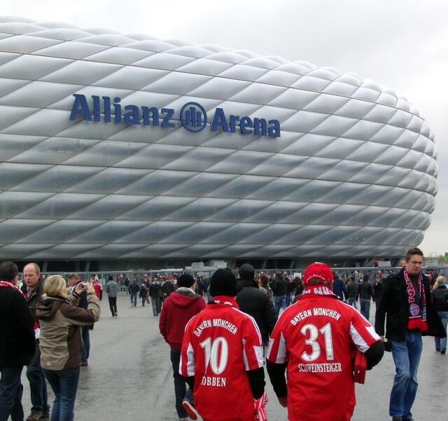 Die Herren Robben & Schweinsteiger auf dem Weg zur "Arbeit"