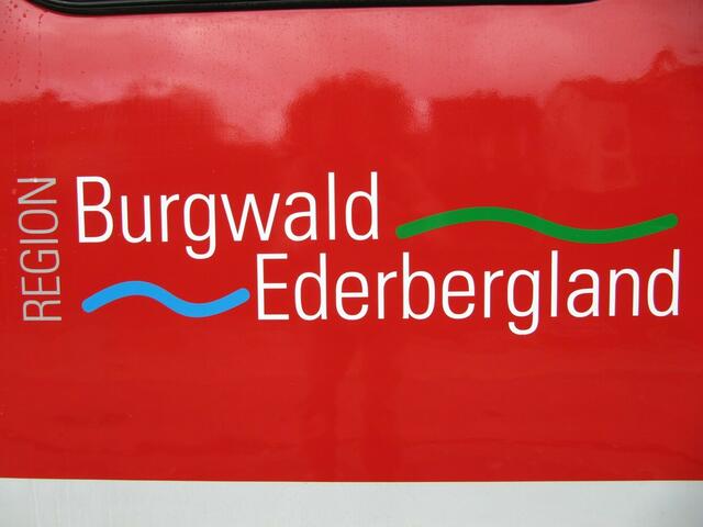 Das neue Logo am Triebwagen