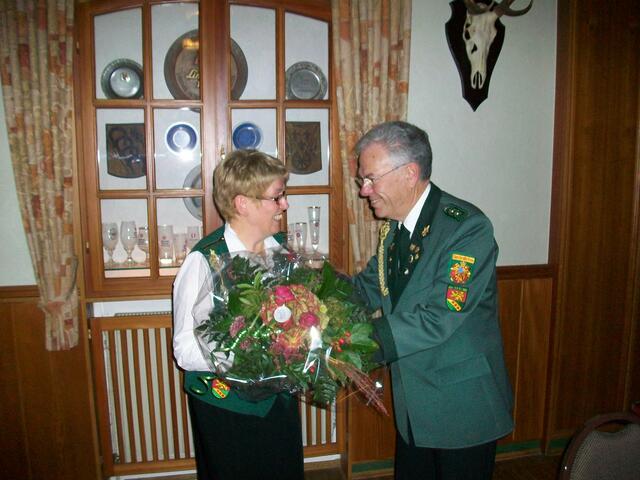 ... und den 1. Vorsitzenden Rolf Konerding bei der Jahreshauptversammlung