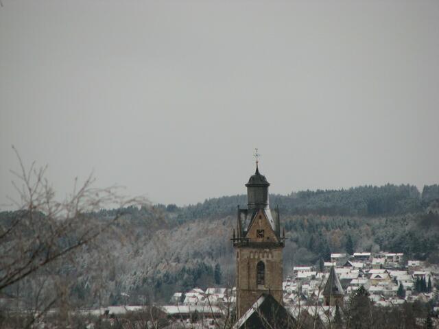 Korbach mit der Kilianskirche im Winter