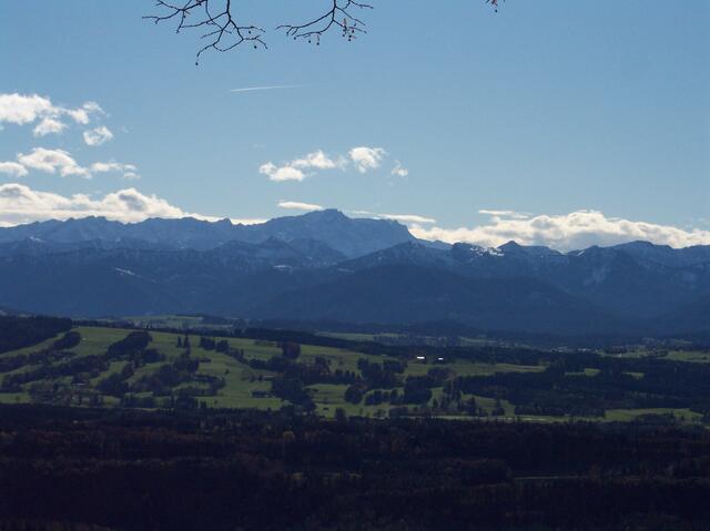 Blick auf die Wettersteinwand und die Zugspitze