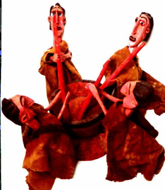 Marionettengruppe von Sorgum-stampferinnen aus Mali, Bozo