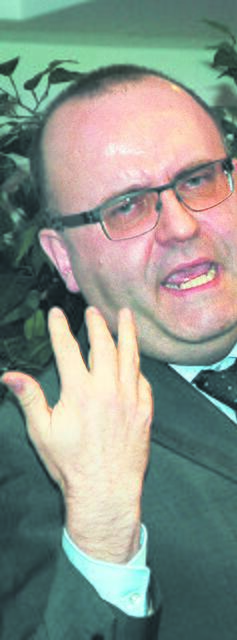 Professor Andreas Kaapke beim Burgdorfer Wirtschaftsforum, fotografiert von Anzeiger-Redakteur Norbert Korte.