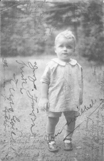 Ein kleiner Stünkeljunge