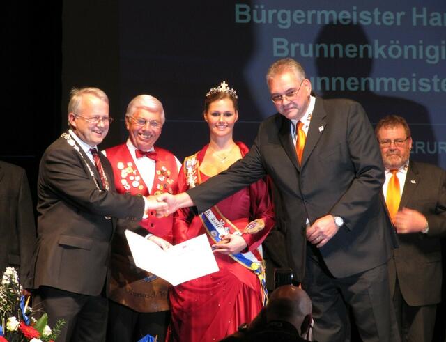 Preisübergabe an den Vorsitzenden Rolf Steinhagen