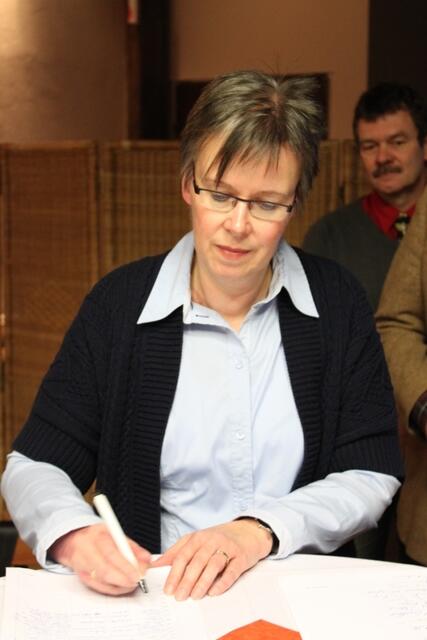Elke Batzdorf ( Mühlenapotheke-Sponsor des Förderverein Hänigser Freibad e.V. )