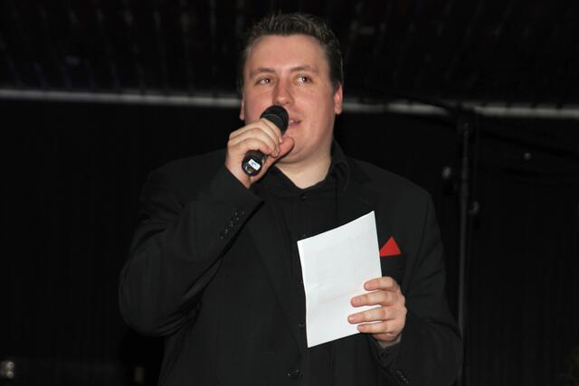 ... unter ihrem inspirierenden Dirigenten Marco Neumann ...