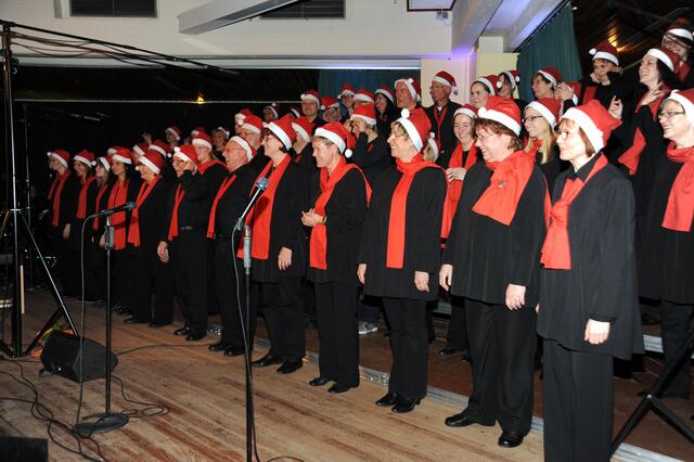 ... auch im kleidsamen Weihnachtsoutfit!