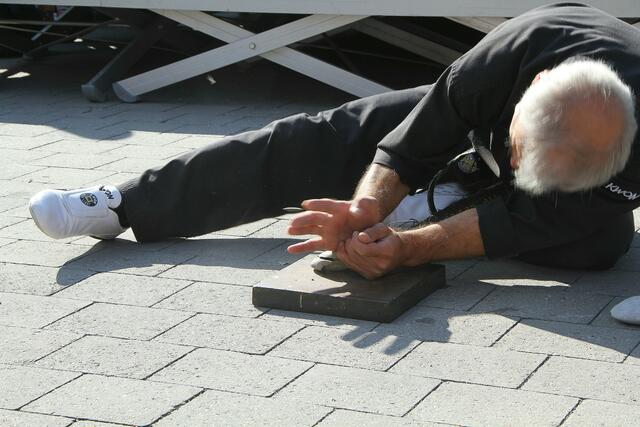 Kieselstein-Bruchtest von Ali in Schweinspoint