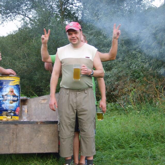 beim Grillen | Foto: Ronny Ullrich