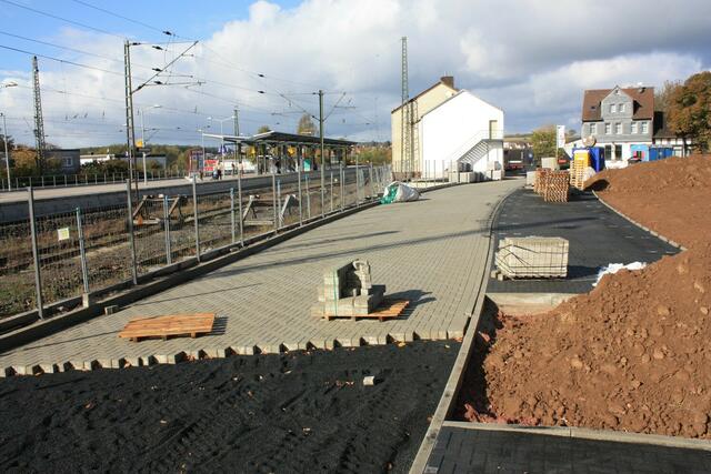 Pflasterarbeiten an der P+R-Anlage (24.10.2010)