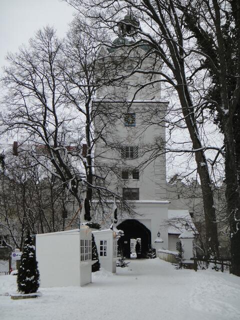 Der Eingang zum Schloss