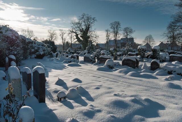 Pattensen, Friedhof