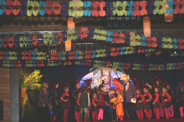 Inthronisation des Kinderprinzenpaares 2011
