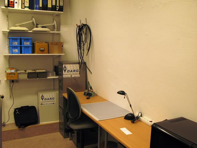 Der neue Arbeitsplatz zur Reparatur von Geräten etc.