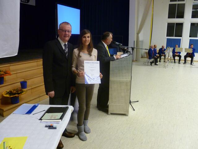 Johanna Wörle, schw. Meister im Stabhochsprung, W14