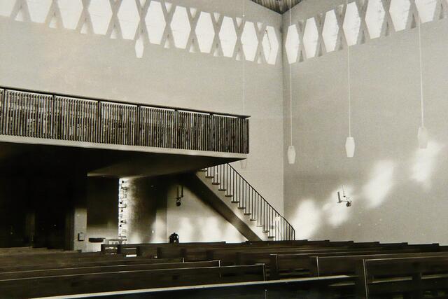 Die Orgelempore der Kirche im Jahr 1962 (Orgelaufbau erst 1965)