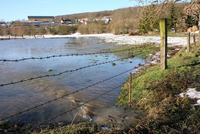Überlauf vom einen Feld zum anderen