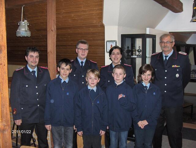 Sebastian Griebe (stv. Stadtjugendfeuerwehrart), Robin Jänsch, Nils Kreimeyer (Jugendfeuerwehrwart), Luca Hoffmann, Dana Jänsch (stv. Jugendfeuerwehrwartin), Fabian Thieme, Ann Kathrin Berner, Sigmund Jänsch (Fachbereichsleiter Wettbewerbe)