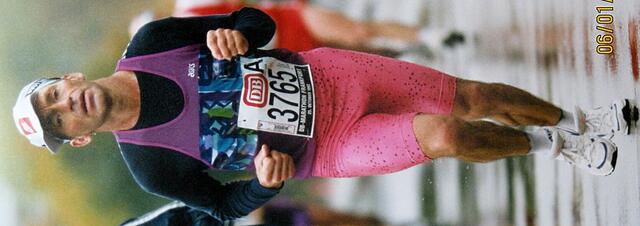 Kurz vor dem Ziel beim Marathon in Frankfurt 1992