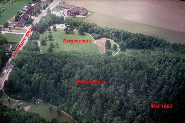 Zur Erinnerung an die Zeiten des Erzabbaus legte die Gemeinde Lengede 1976 den Bergbaupark an. Foto: Helmut Kuzina