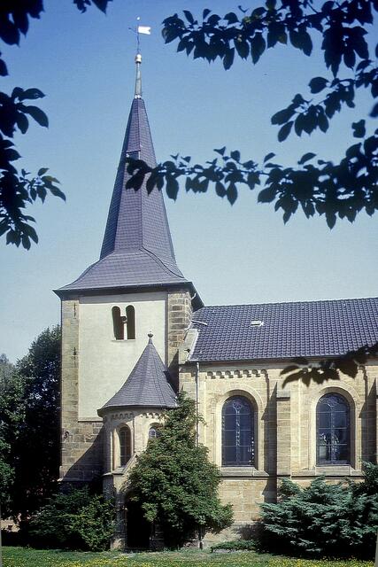 Der romanische Kirchturm um 1200, Wetterfahne mit K(lein) und L(afferde) und 1819