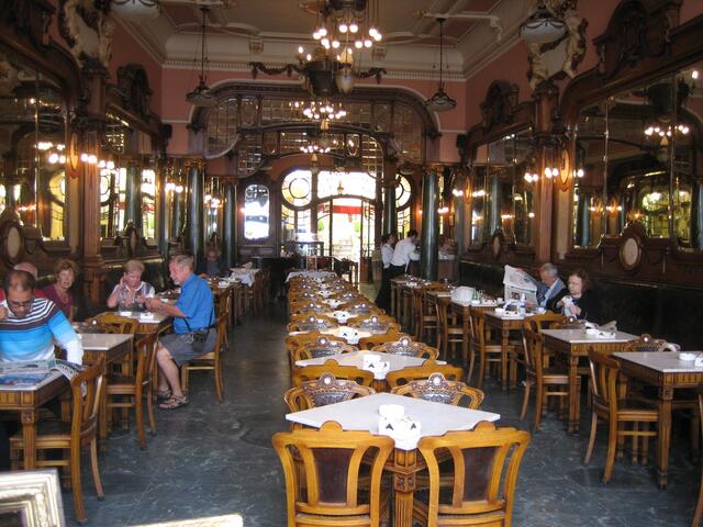 Porto - altes Cafe