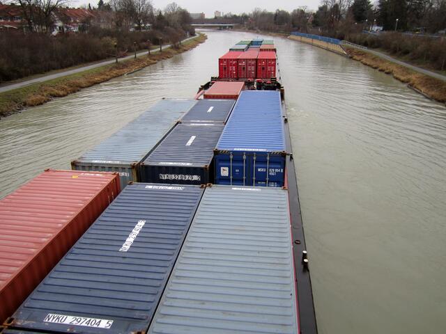 .... und noch mehr Container ...