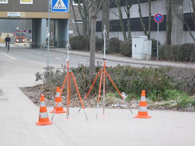 und wieder wird vermessen .....