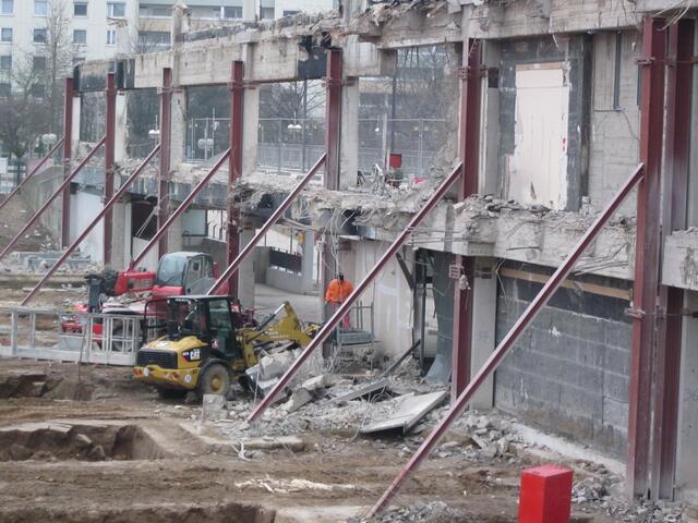 arbeiten an der Fassade ....