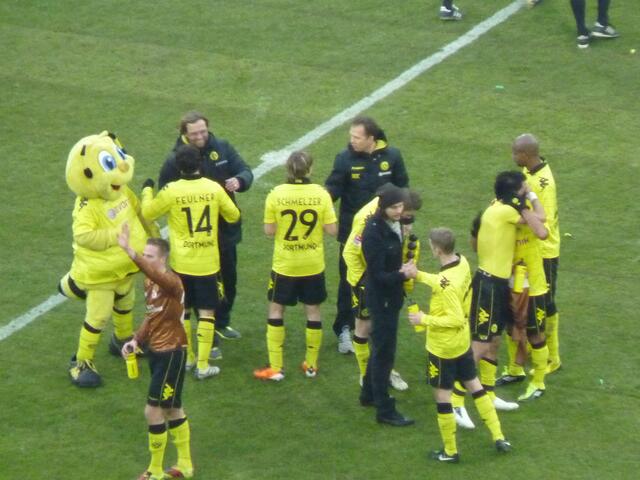Mit Maskotchen
