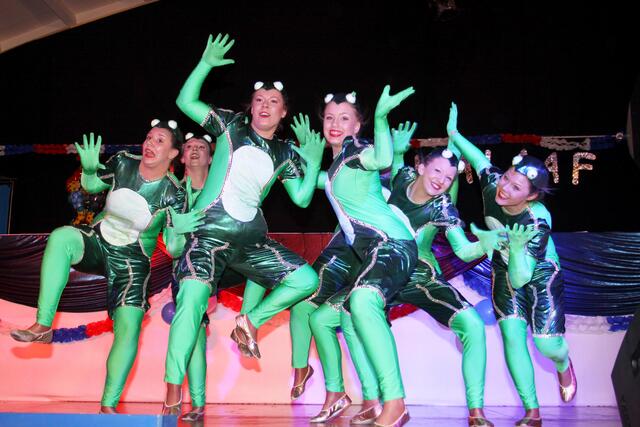 Eugenesen - Showtanz Prinzenehrengarde "Froschwanderung"