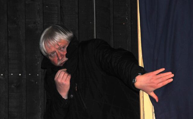 Da schleicht sich doch einer an ...