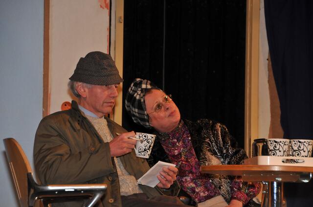 Ermittlungen beim Kaffee