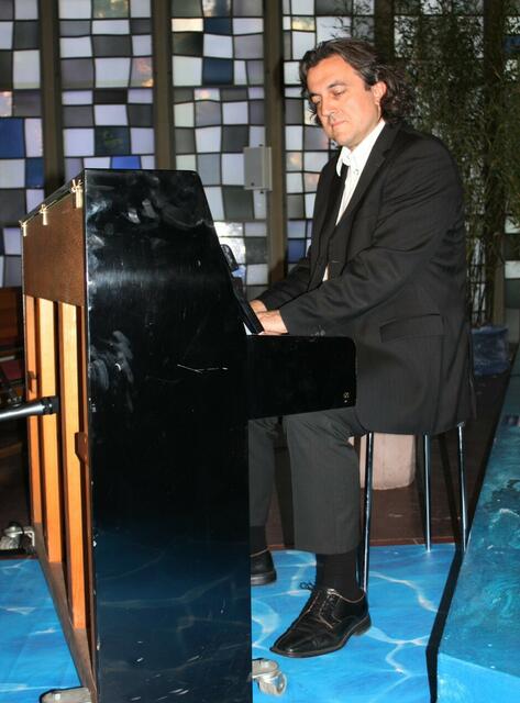Jose Rodriguez beim Eröffnungsgottesdienst in der Wasserkirche