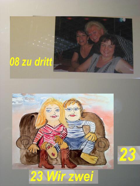 Zu dritt  + 23 wir zwei  Foto-Ausstellung  zum Tag der Frau