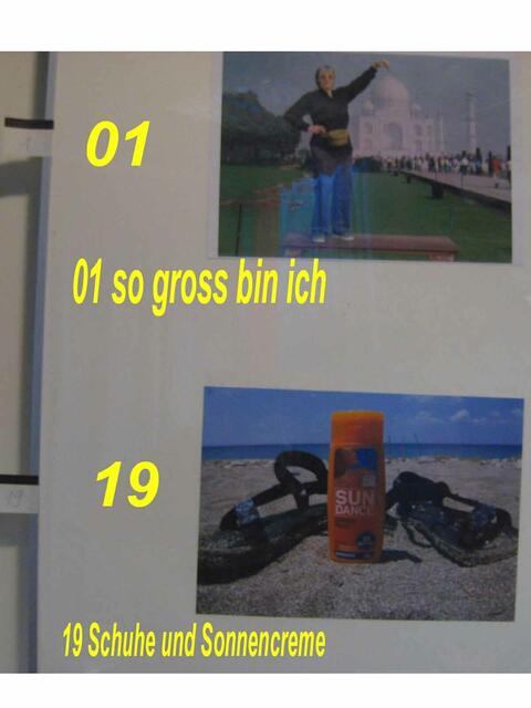 01 so gross + 19 Sonnencreme - Foto-Ausstellung  zum Tag der Frau