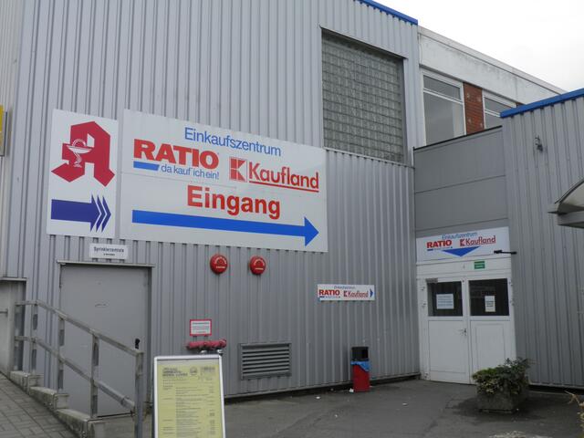 hier geht es nur noch nach Kaufland .......