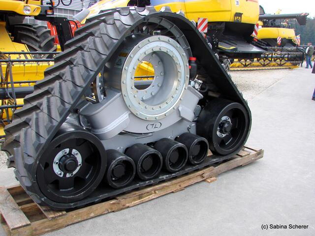 Monstermaschinen beim verkaufsoffenen Sonntag 2011 in Dasing