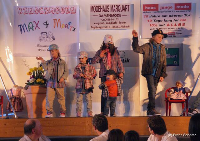 Modenschau am verkaufsoffenen Sonntag 2011 in Dasing