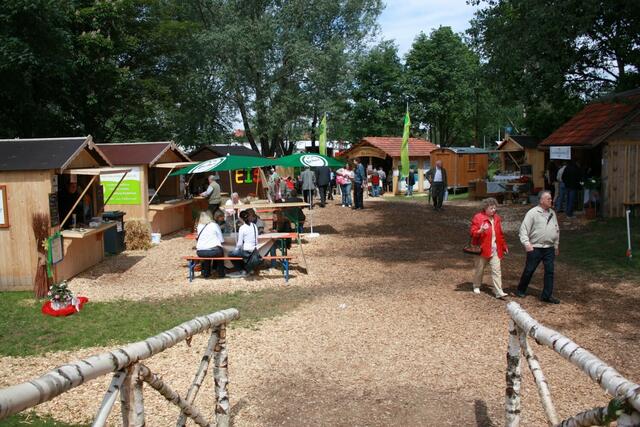 Bauernmarkt im Heinz-Lang-Park (01.06.20109