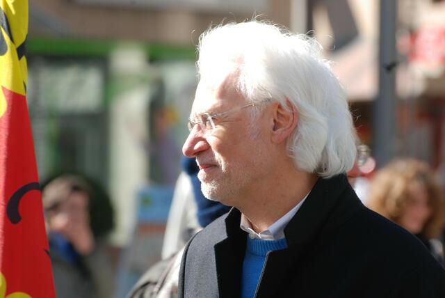 Über 10000 menschen demonstrieren gegen atomkraft.   20  Bgm Strauch