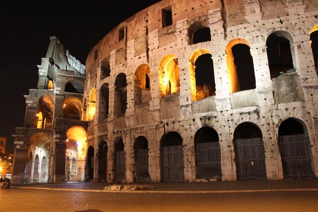 Kolosseum - Amphitheatrum Flavium